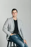Robert Magier, London, Real Estate Agent